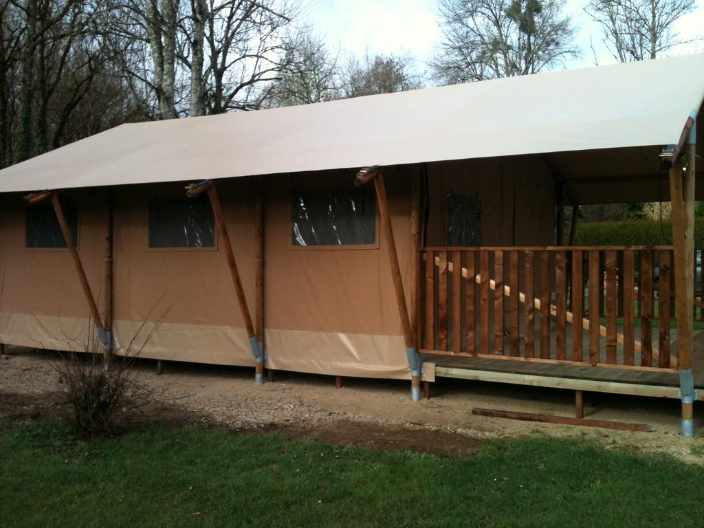 Camping De La Bonnette Caylus Exterior photo